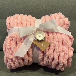 Cozy Chunky Knit Blanket medium 50inX40in